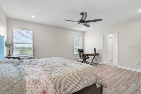 House in Sarasota, Florida 5 bedrooms, 337.51 sq.m. № 2218833 - photo 24