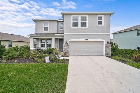 House in Sarasota, Florida 5 bedrooms, 337.51 sq.m. № 2218833