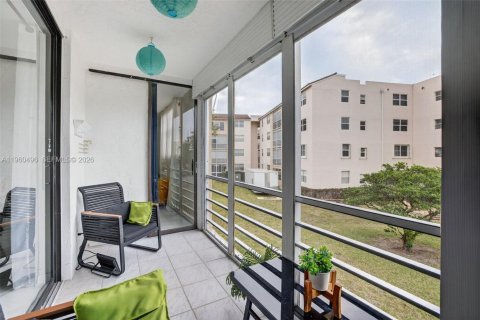 Condominio en venta en Lauderdale Lakes, Florida, 1 dormitorio, 69.49 m2 № 2026135 - foto 6