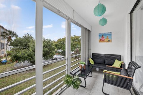 Condominio en venta en Lauderdale Lakes, Florida, 1 dormitorio, 69.49 m2 № 2026135 - foto 7