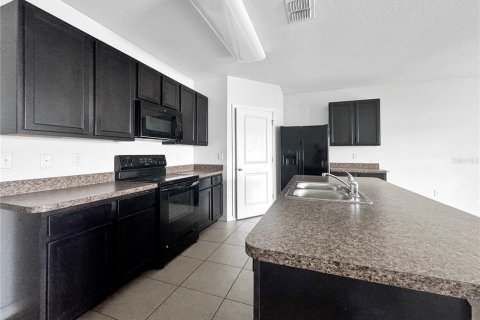 House in Gibsonton, Florida 4 bedrooms, 171.96 sq.m. № 1898454 - photo 14
