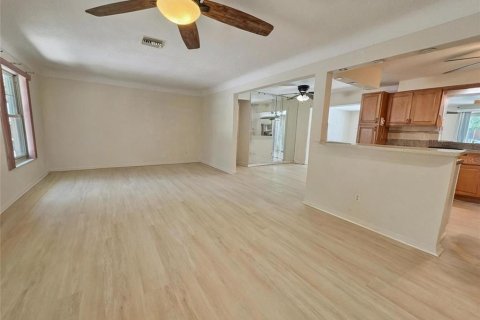 House in Clearwater, Florida 3 bedrooms, 119.57 sq.m. № 1876435 - photo 4