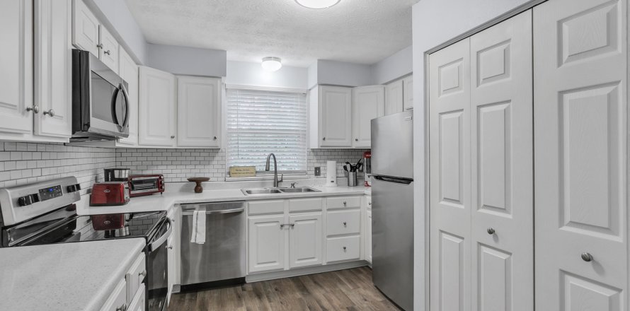 Condo à Jacksonville, Floride, 2 chambres № 773182