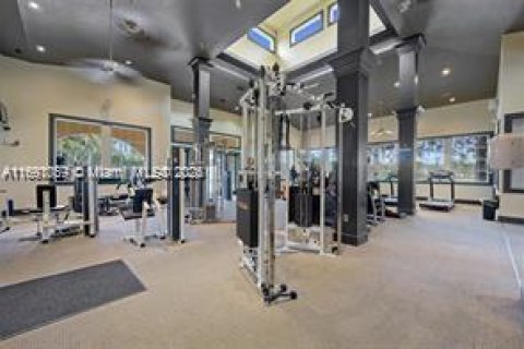 Condo in Miramar, Florida, 1 bedroom № 1811719 - photo 8