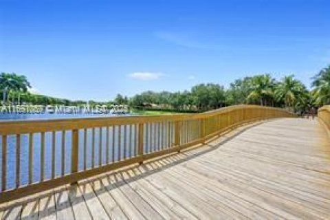 Condo in Miramar, Florida, 1 bedroom № 1811719 - photo 6