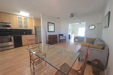 Estudio en el Condominio en Lighthouse Point, Florida  № 2082696