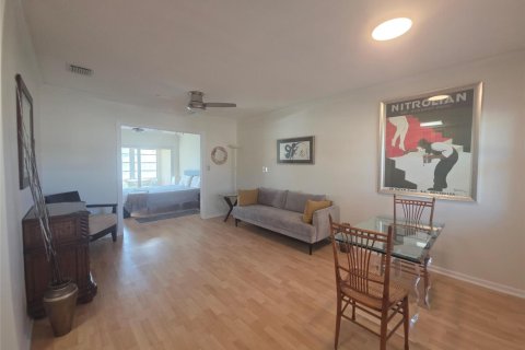 Condominio en venta en Lighthouse Point, Florida, 1 dormitorio, 52.03 m2 № 2082696 - foto 2