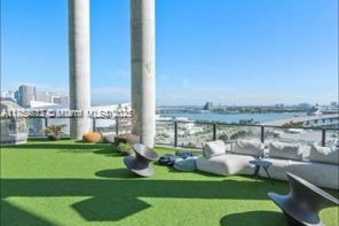 Copropriété à vendre à Miami, Floride: 2 chambres, 91.32 m2 № 1886538 - photo 30