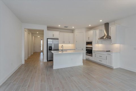 House in Winter Garden, Florida 3 bedrooms, 216.83 sq.m. № 940069 - photo 21