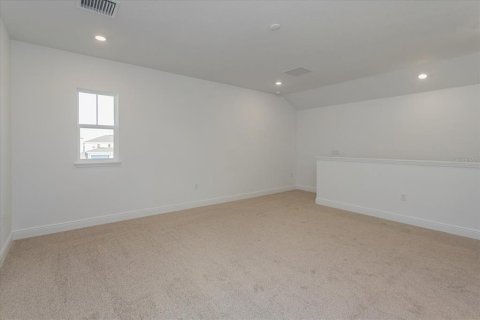 House in Winter Garden, Florida 3 bedrooms, 216.83 sq.m. № 940069 - photo 5