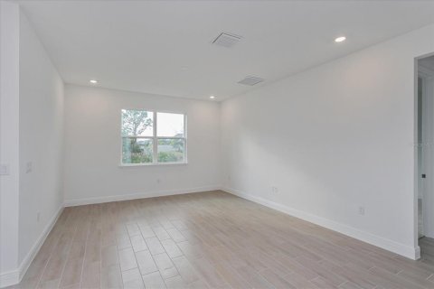 House in Winter Garden, Florida 3 bedrooms, 216.83 sq.m. № 940069 - photo 26