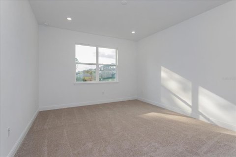 House in Winter Garden, Florida 3 bedrooms, 216.83 sq.m. № 940069 - photo 28