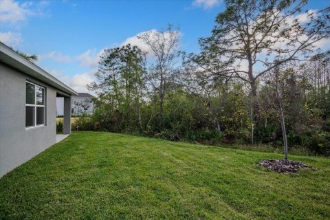 House in Winter Garden, Florida 3 bedrooms, 216.83 sq.m. № 940069 - photo 17