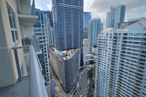 Снять в аренду кондоминиум в Майами, Флорида 2 спальни, 105.91м2, № 1989638 - фото 3