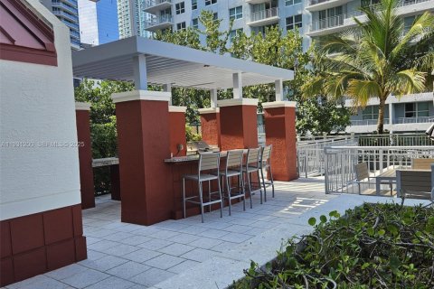 Снять в аренду кондоминиум в Майами, Флорида 2 спальни, 105.91м2, № 1989638 - фото 15