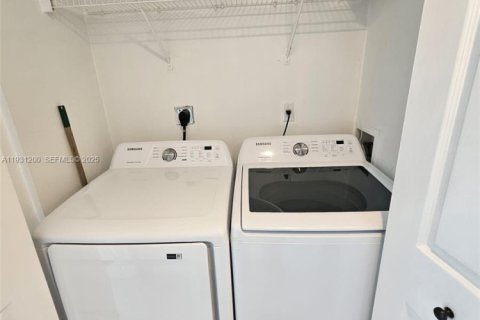 Снять в аренду кондоминиум в Майами, Флорида 2 спальни, 105.91м2, № 1989638 - фото 10