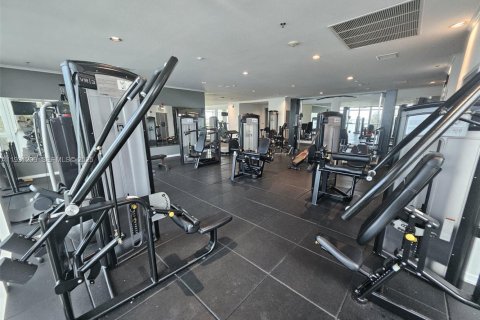 Снять в аренду кондоминиум в Майами, Флорида 2 спальни, 105.91м2, № 1989638 - фото 14