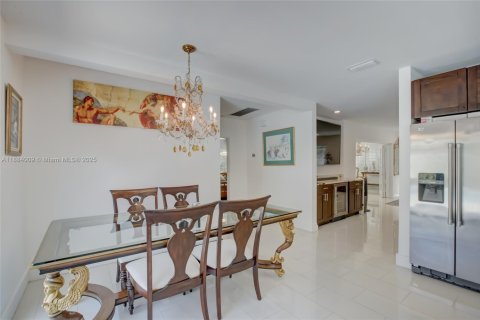 House in Fort Lauderdale, Florida 3 bedrooms, 139.73 sq.m. № 1978512 - photo 17