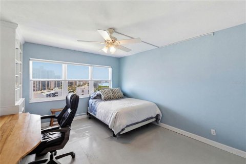 Condo in Clearwater, Florida, 2 bedrooms  № 2225815 - photo 30
