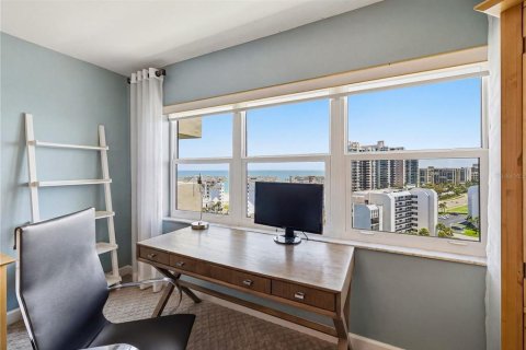 Condo in Clearwater, Florida, 2 bedrooms  № 2225815 - photo 22