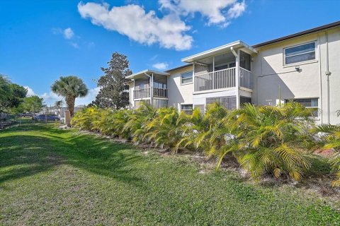 Condominio en venta en Sarasota, Florida, 2 dormitorios, 93.65 m2 № 2165929 - foto 24