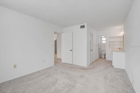 Condominio en venta en Sarasota, Florida, 2 dormitorios, 93.65 m2 № 2165929 - foto 16
