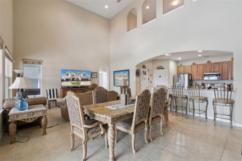 Casa en venta en Davenport, Florida, 6 dormitorios, 331.01 m2 № 2157563 - foto 22
