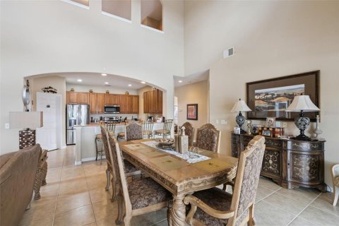 Casa en venta en Davenport, Florida, 6 dormitorios, 331.01 m2 № 2157563 - foto 6