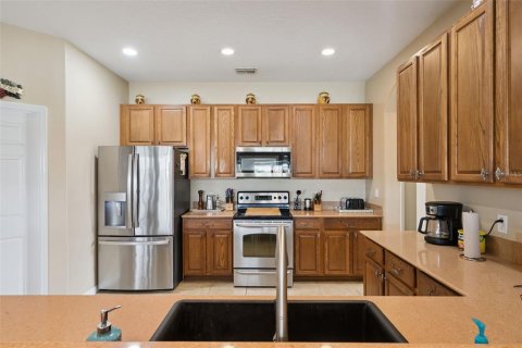 Casa en venta en Davenport, Florida, 6 dormitorios, 331.01 m2 № 2157563 - foto 11