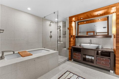Condominio en venta en Miami Beach, Florida, 1 dormitorio, 61.5 m2 № 2034525 - foto 8