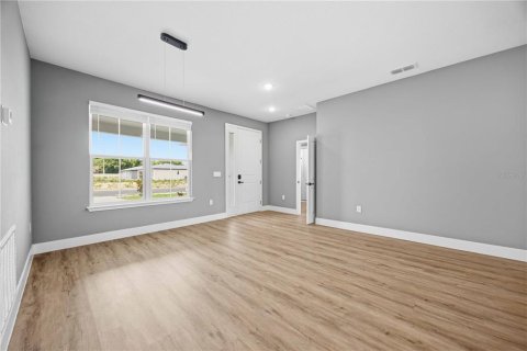 Casa en venta en Winter Haven, Florida, 4 dormitorios, 220.92 m2 № 2093467 - foto 5