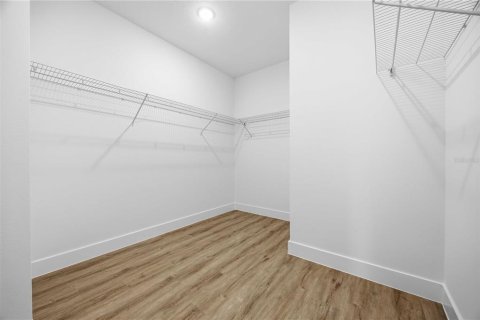 Casa en venta en Winter Haven, Florida, 4 dormitorios, 220.92 m2 № 2093467 - foto 22