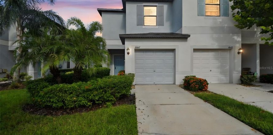 Townhouse in Tampa, Florida 2 bedrooms, 143.81 sq.m. № 1843789