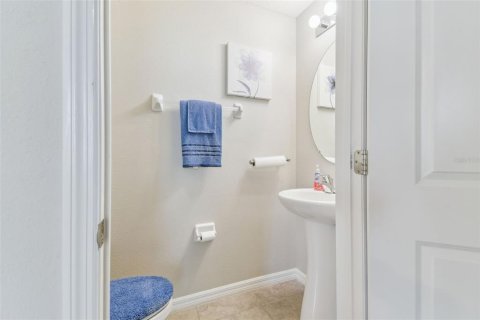 Townhouse in Tampa, Florida 2 bedrooms, 143.81 sq.m. № 1843789 - photo 9