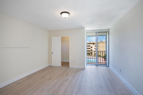 Condominio en venta en Miami, Florida, 2 dormitorios, 103.4 m2 № 1728024 - foto 29