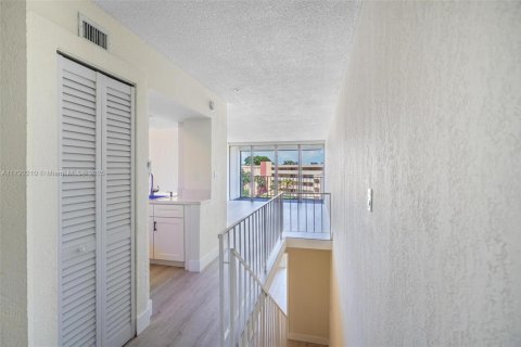 Condominio en venta en Miami, Florida, 2 dormitorios, 103.4 m2 № 1728024 - foto 25