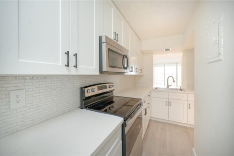 Condominio en venta en Miami, Florida, 2 dormitorios, 103.4 m2 № 1728024 - foto 21