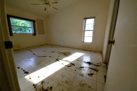 House in North Fort Myers, Florida 2 bedrooms, 121.14 sq.m. № 1833092 - photo 13