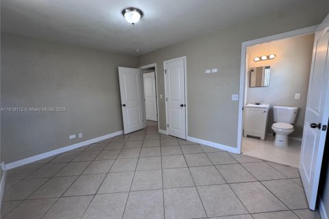 Купить виллу или дом в Холливуд, Флорида 3 спальни, 118.73м2, № 1972977 - фото 14