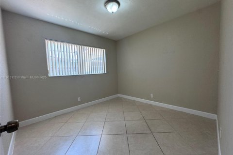 Купить виллу или дом в Холливуд, Флорида 3 спальни, 118.73м2, № 1972977 - фото 9