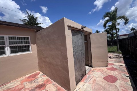 Купить виллу или дом в Холливуд, Флорида 3 спальни, 118.73м2, № 1972977 - фото 17