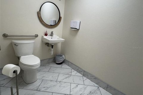 Immobilier commercial à louer à Clearwater, Floride: 315.87 m2 № 2195155 - photo 14
