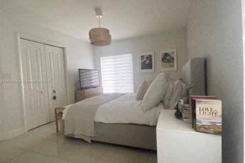 Villa ou maison à vendre à Doral, Floride: 2 chambres, 98.85 m2 № 1779733 - photo 19