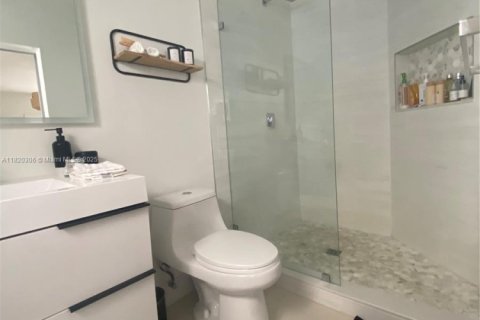 Villa ou maison à vendre à Doral, Floride: 2 chambres, 98.85 m2 № 1779733 - photo 21