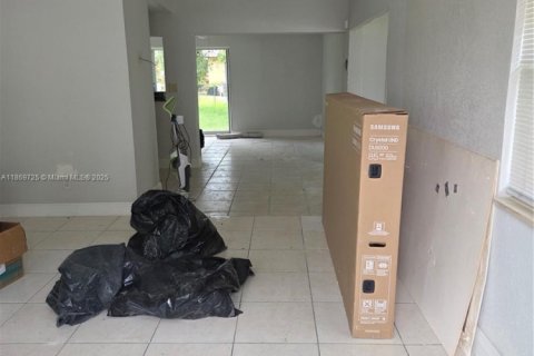 Villa ou maison à vendre à Fort Lauderdale, Floride: 4 chambres, 174.47 m2 № 1896843 - photo 2