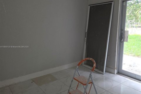 Villa ou maison à vendre à Fort Lauderdale, Floride: 4 chambres, 174.47 m2 № 1896843 - photo 10