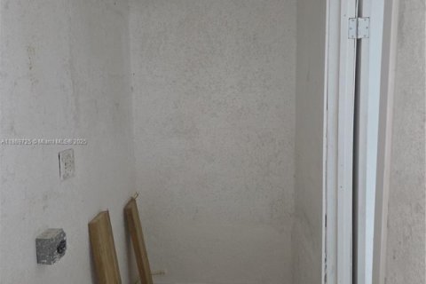 Villa ou maison à vendre à Fort Lauderdale, Floride: 4 chambres, 174.47 m2 № 1896843 - photo 19