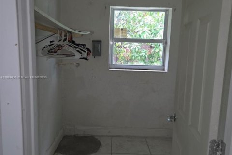 Villa ou maison à vendre à Fort Lauderdale, Floride: 4 chambres, 174.47 m2 № 1896843 - photo 11