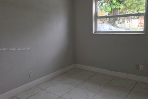 Villa ou maison à vendre à Fort Lauderdale, Floride: 4 chambres, 174.47 m2 № 1896843 - photo 24