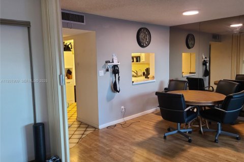 Снять в аренду кондоминиум в Помпано-Бич, Флорида 2 спальни, 102.19м2, № 1990613 - фото 9